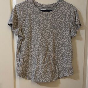 Old Navy Gray Animal Print Short Sleeve Top